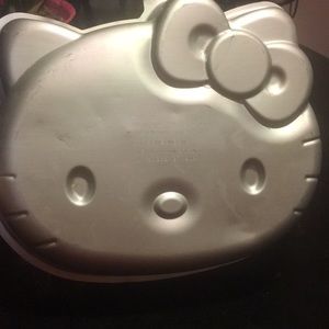 Hello kitty cake pan